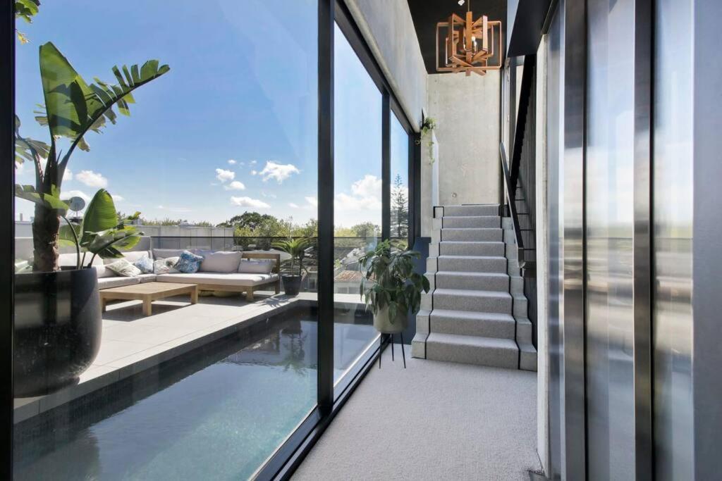 Entertainers Penthouse With 5 Bedrooms Pool & Spa Auckland Exterior photo